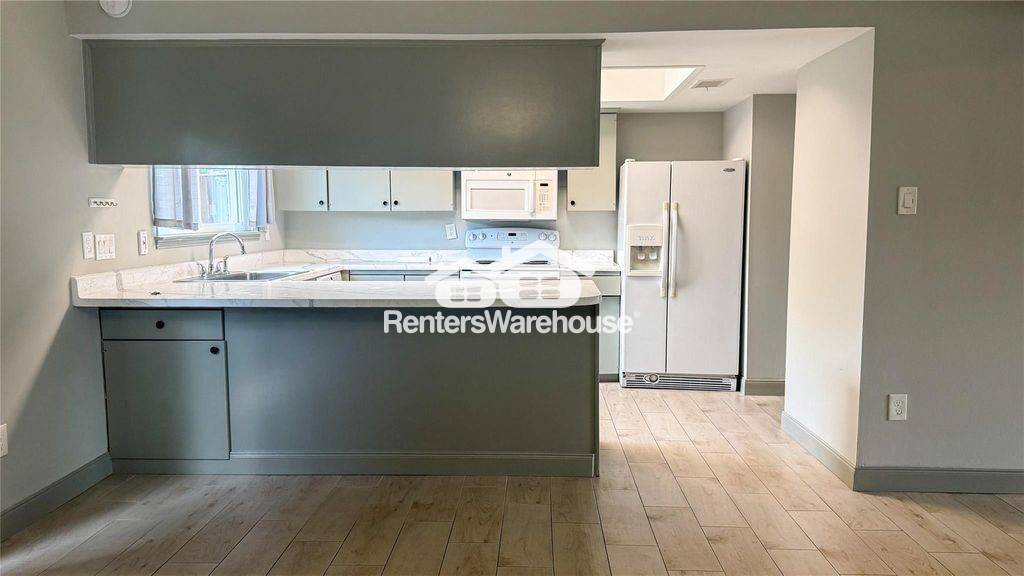 Building Photo - 2226 Triway Ln