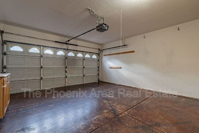 Building Photo - 1143 N Apollo Dr