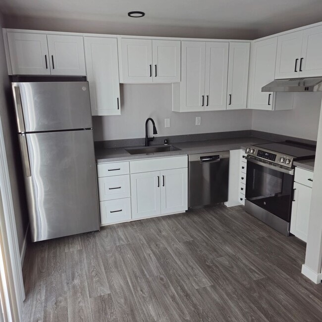 Interior Photo - Village Townhouses