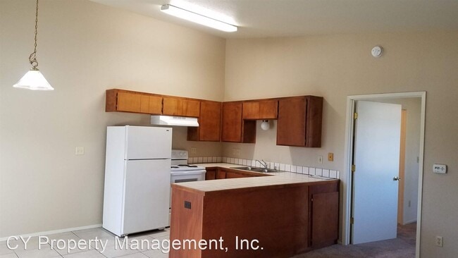 Building Photo - 2770 E Eaton Rd