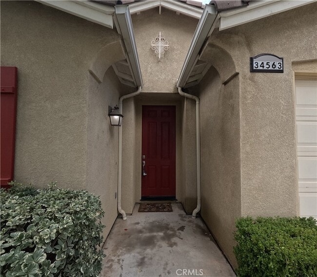 Building Photo - 34563 Wintersweet Ln