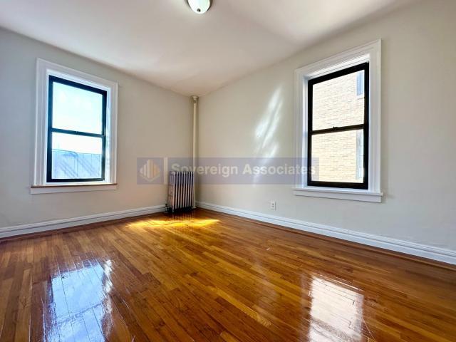 Building Photo - 1 bedroom in BRONX NY 10461