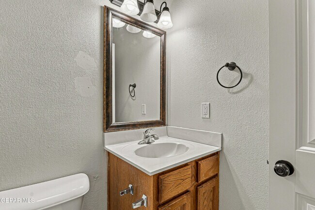 Building Photo - 11412 Flor Veronica Dr