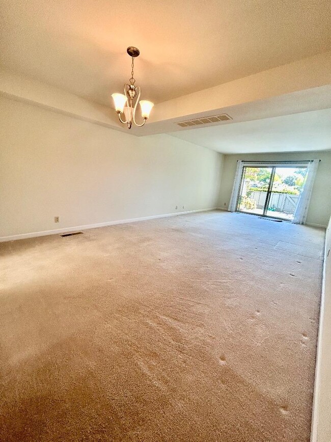 Building Photo - 5138 Cribari Pl