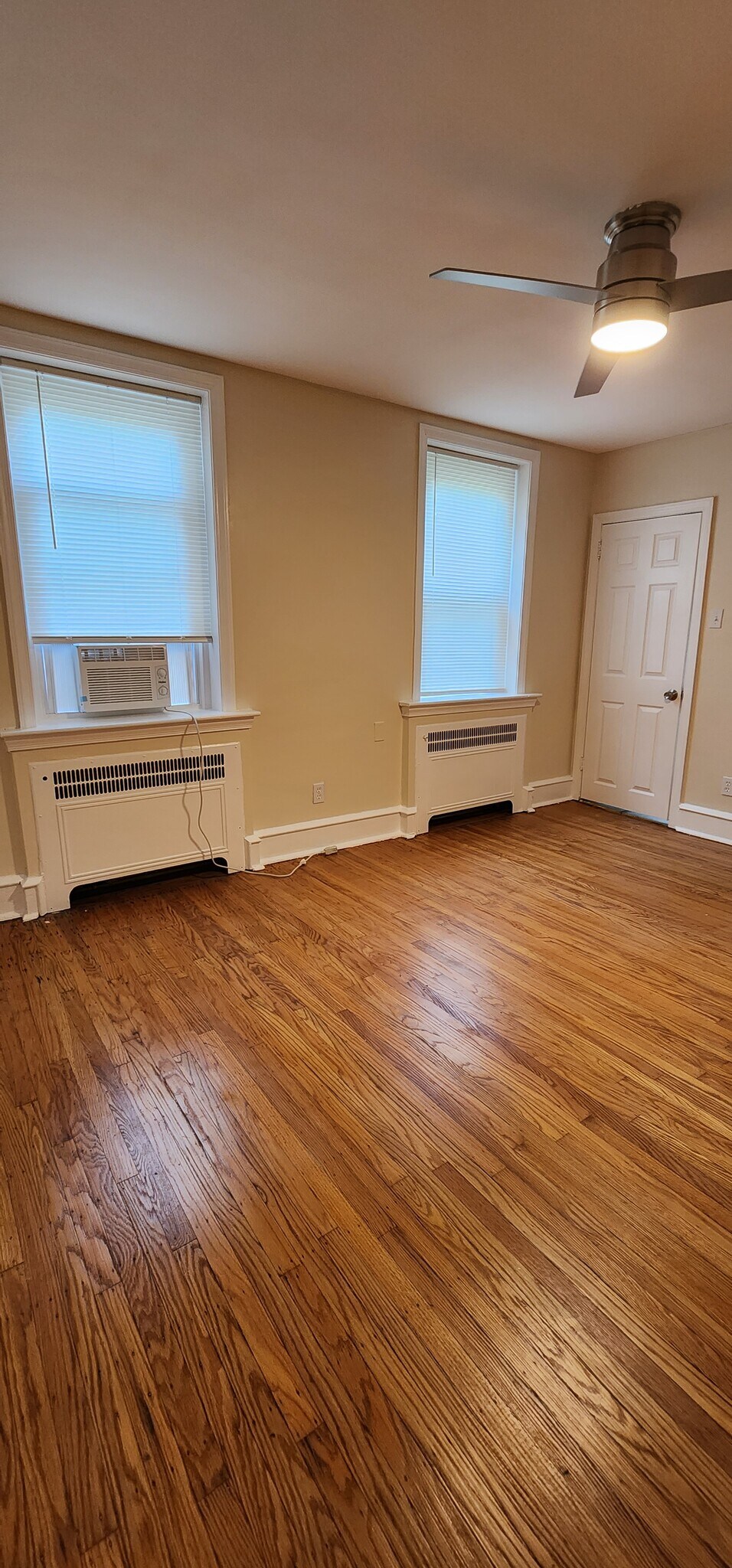 Master Bedroom - 6142 North 8th Street