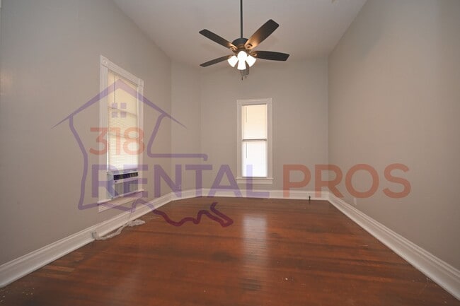 Building Photo - 608/610 S Bonner St