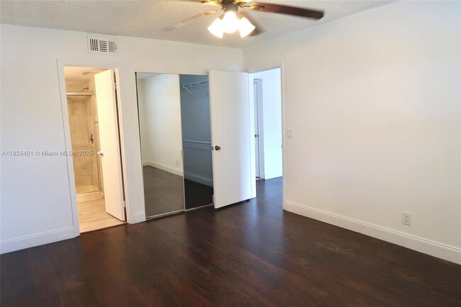 Building Photo - 8801 Wiles Rd