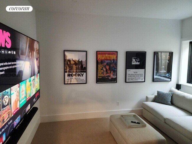 Building Photo - 24 Hedges Ln