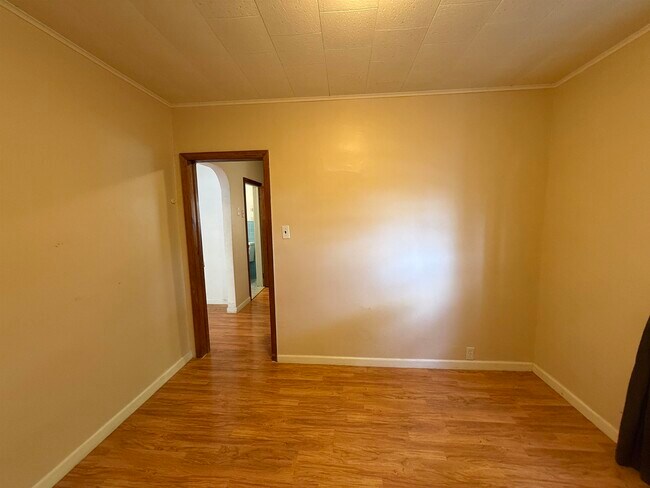 Building Photo - 381 Liberty Ave