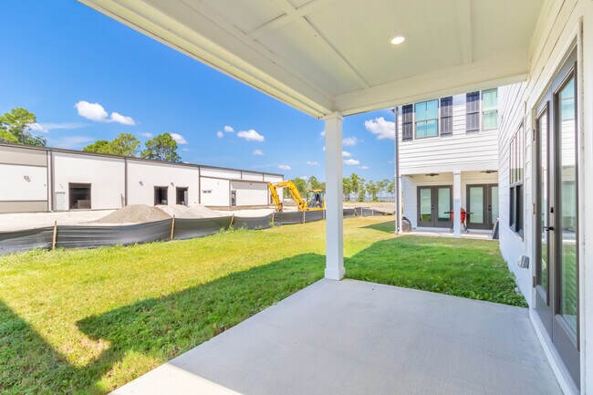 Building Photo - Best of Orange Beach - Casablanca