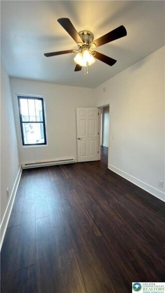 Building Photo - 202 E Hamilton St