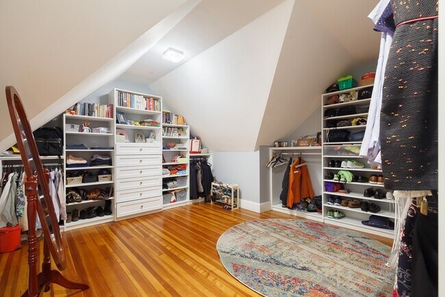 Building Photo - 70 Arlington St