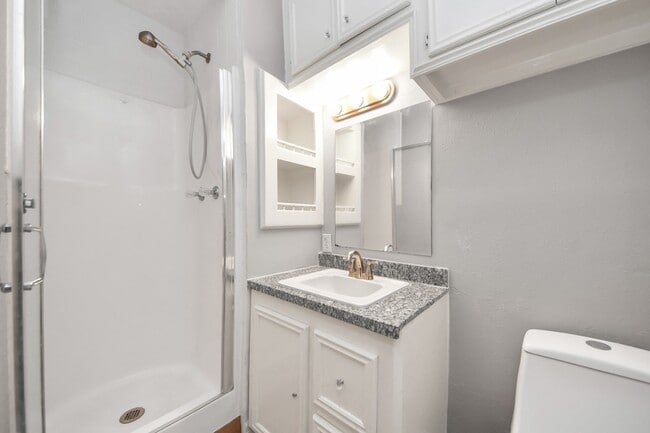Building Photo - 10206 Catlett Ln