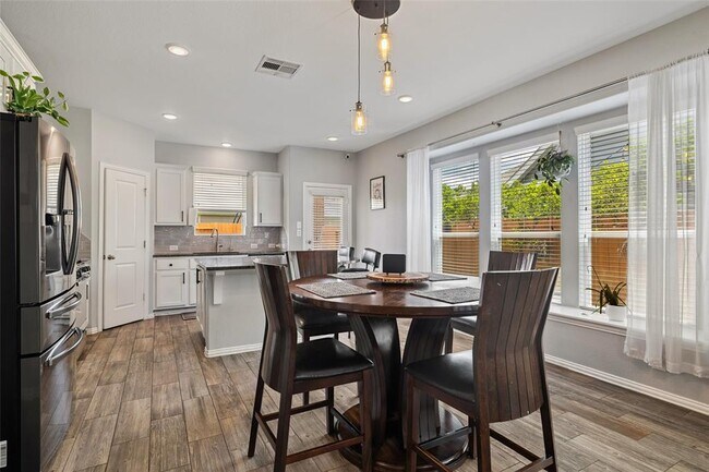 Building Photo - 3021 Wedgewood Bay Ct