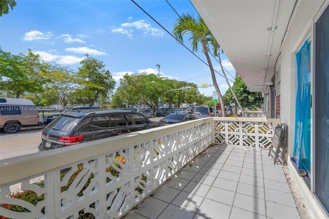 Building Photo - 8040 Tatum Waterway Dr