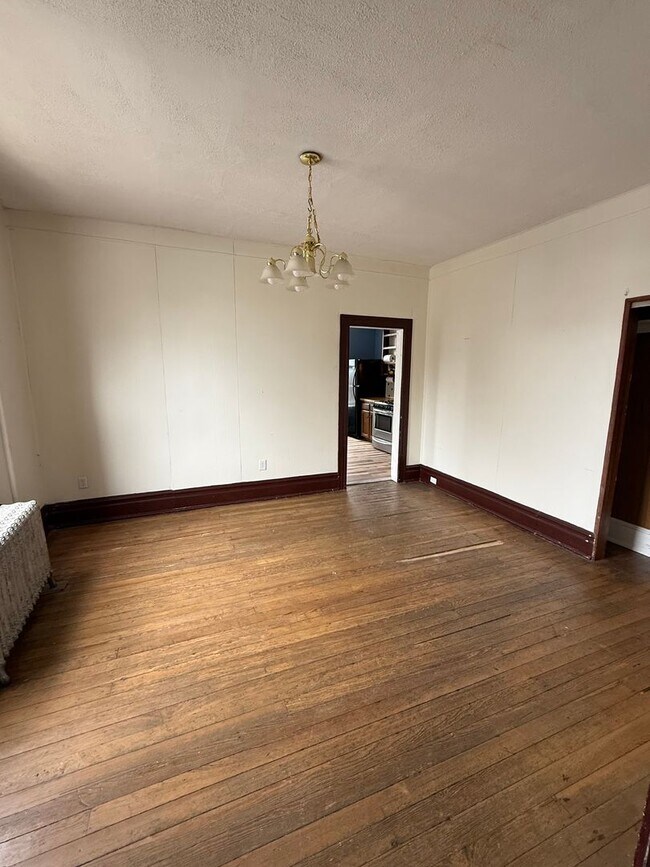 Building Photo - 49 W Commerce St