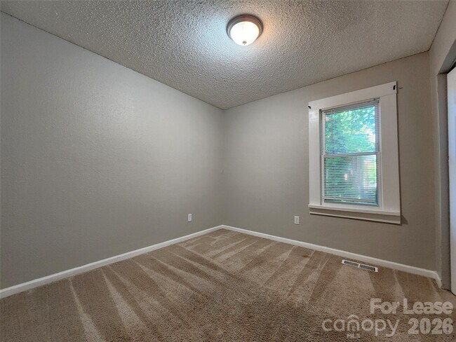 Building Photo - 2036 Renner St