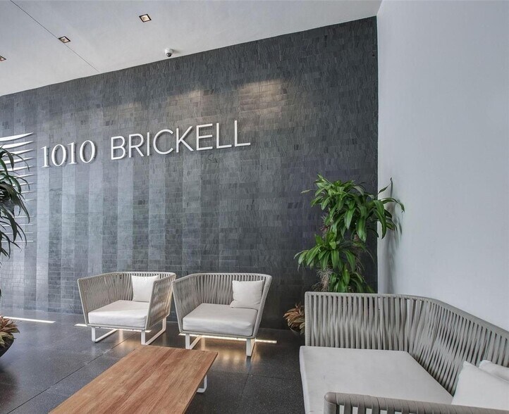 Building Photo - 1010 Brickell Ave