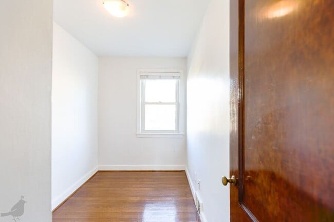 Building Photo - 3937 Ames St NE