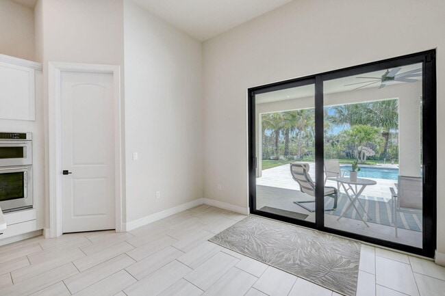 Building Photo - 9234 Balsamo Dr.