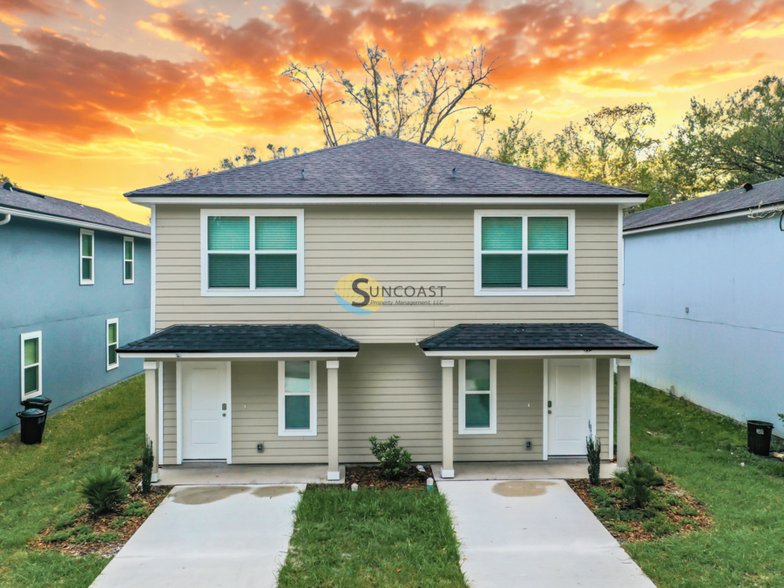 Building Photo - 6145 Delmar Pl