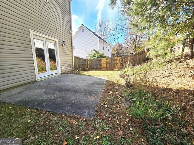 Building Photo - 303 Apache Dr