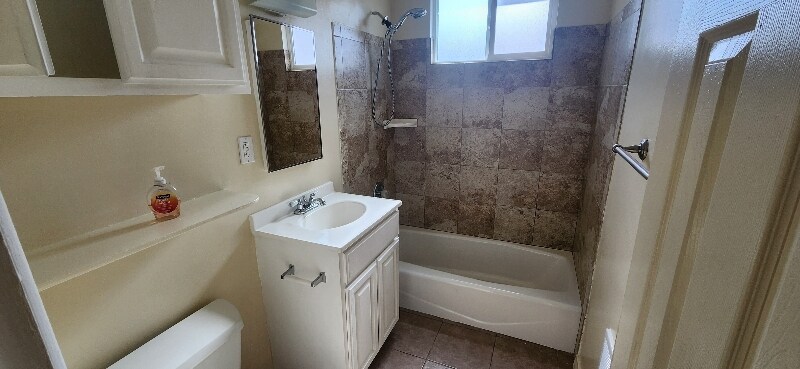 Building Photo - 9242 Telegraph Rd