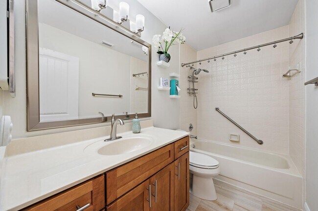 Building Photo - 11139 SE Sea Pines Cir
