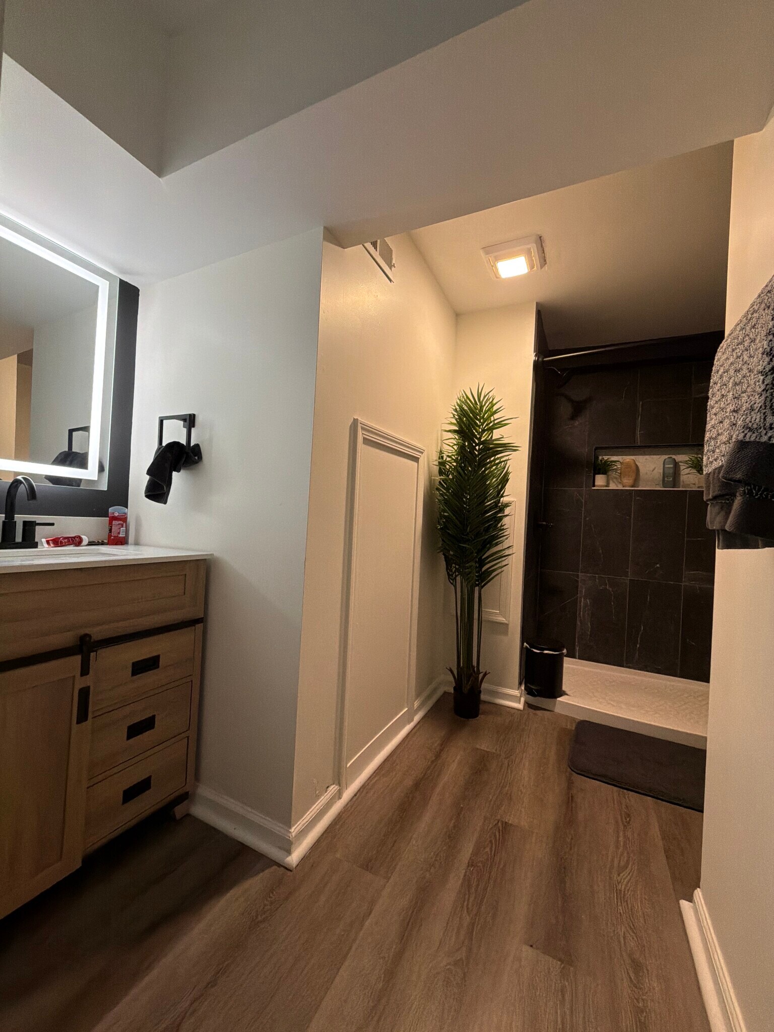 Building Photo - 1305 Ashbourne Dr