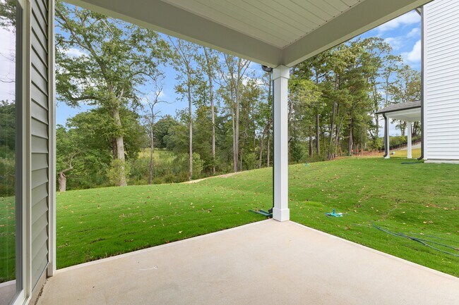Building Photo - 233 Steel Springs Ln