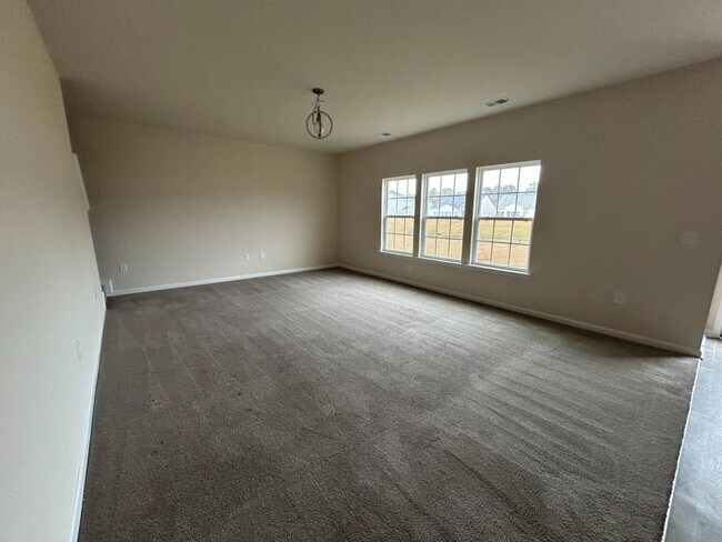 Building Photo - 283 Hampton Park Cir