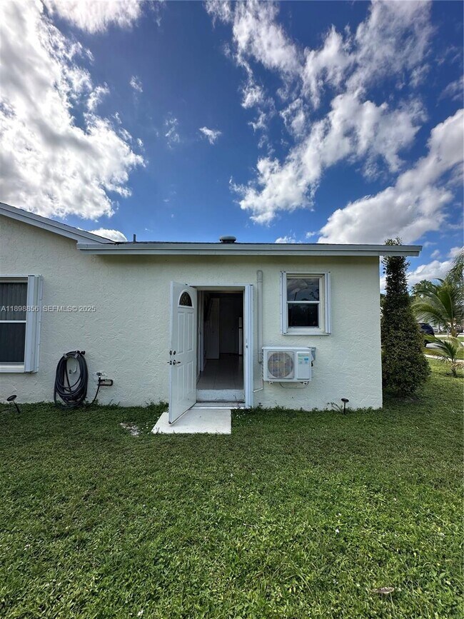 Building Photo - 11050 NW 28th St