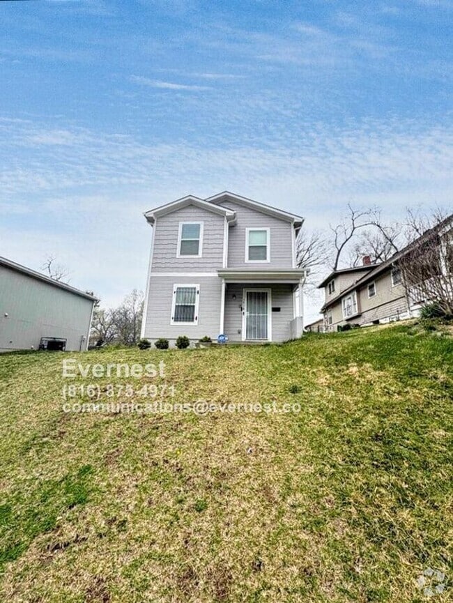 Building Photo - Lovely 3-Bedroom Home in a Quiet Kansas Ci...