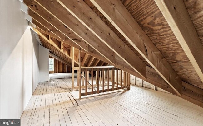 Building Photo - 713 Haverford Rd