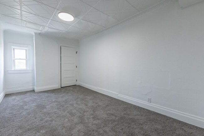 Building Photo - 1533 Arlington Ave