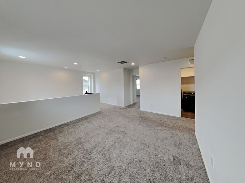 Building Photo - 9732 Truckee St