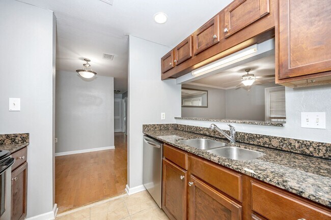 Building Photo - Harbor Landing rental with boat slip, great amenities, and a gated waterfront community lifestyle.