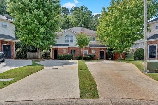 Building Photo - 1543 Springleaf Cove SE