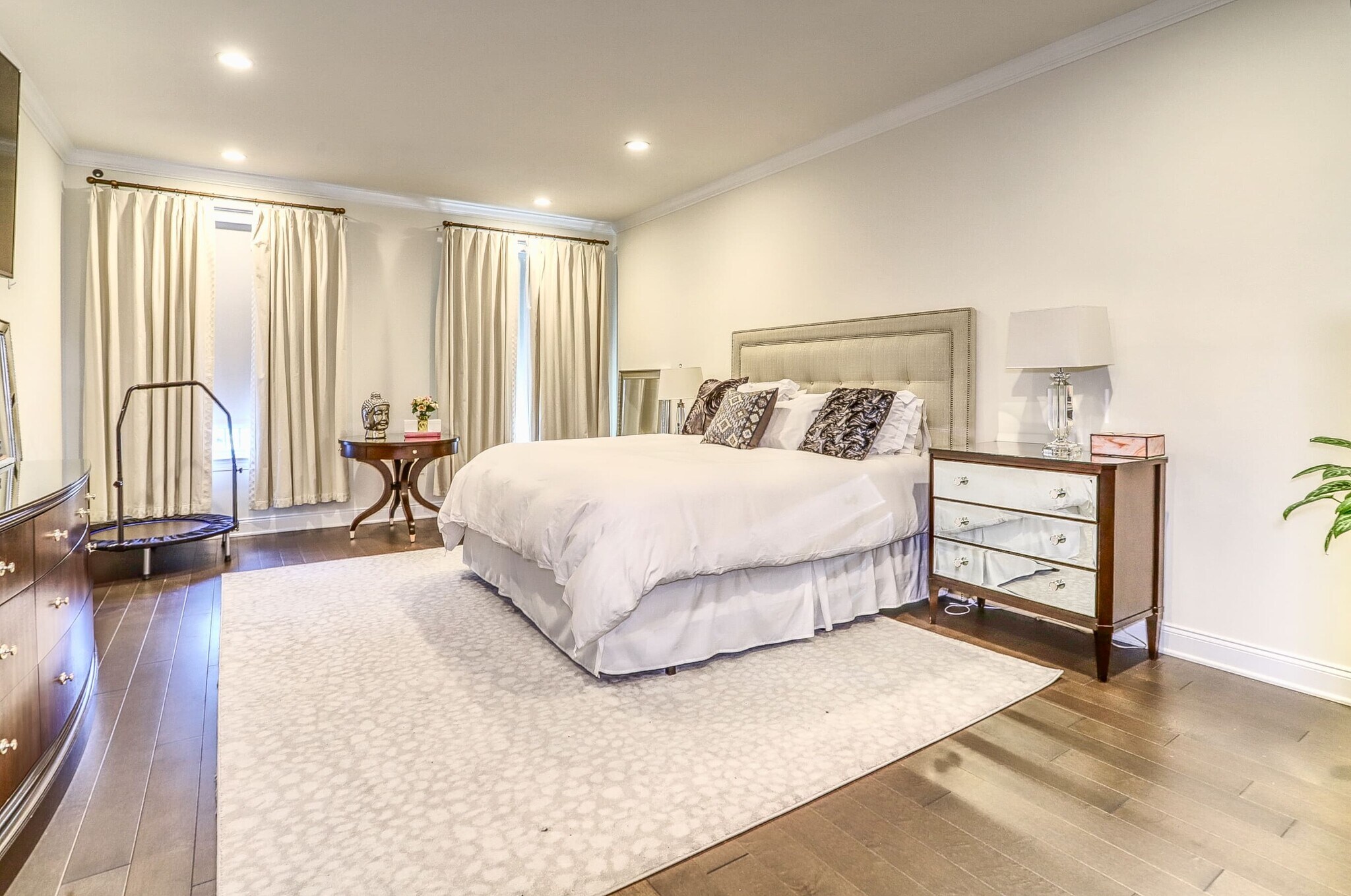 Building Photo - 22 Silent Nest Way