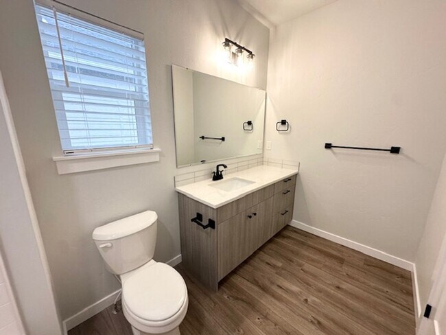Building Photo - Prioritize comfortable living in this CBH home built in 2024!