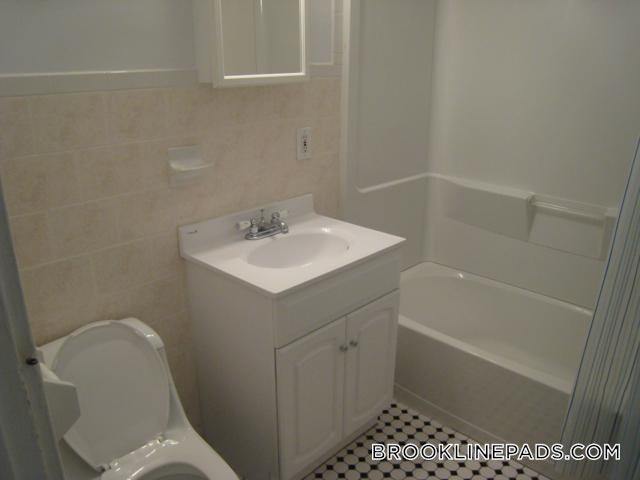 Building Photo - 62 Egmont St