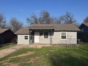 Building Photo - 2818 NW 31st St