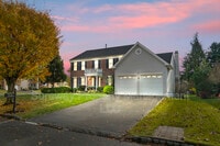 Building Photo - 2 Heather Ln