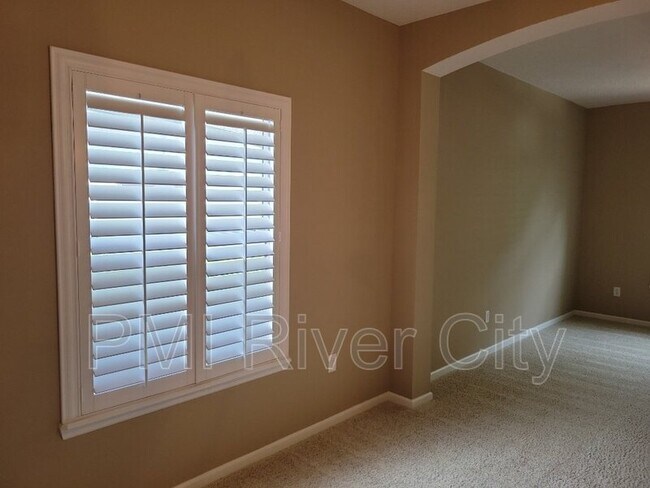 Building Photo - 14283 Big Spring St