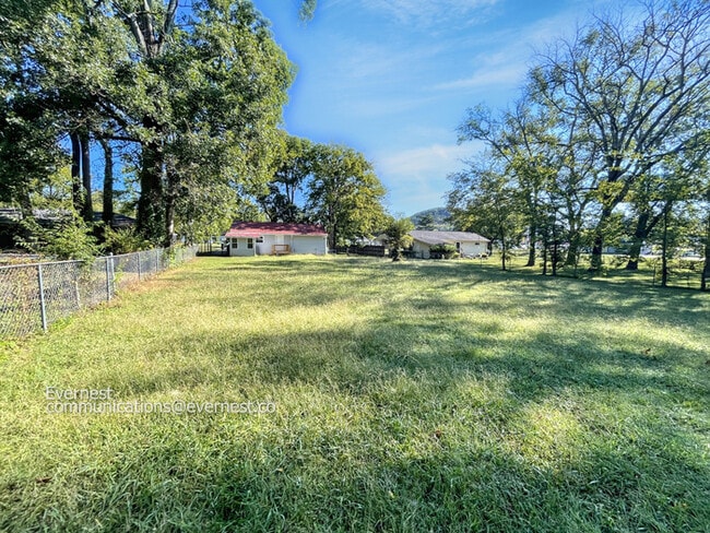 Building Photo - 3316 Browndell Dr