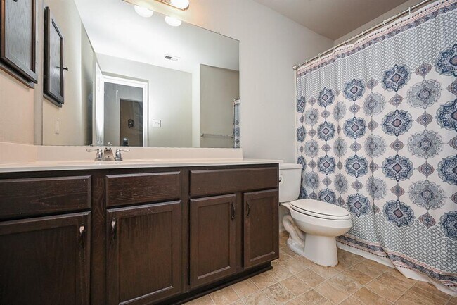 Building Photo - 15111 Longleaf Frst Dr