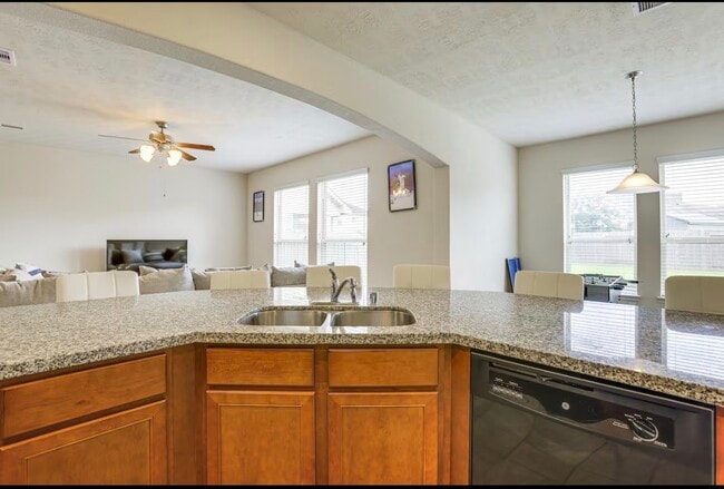 Building Photo - 15015 Winter Valley Ct