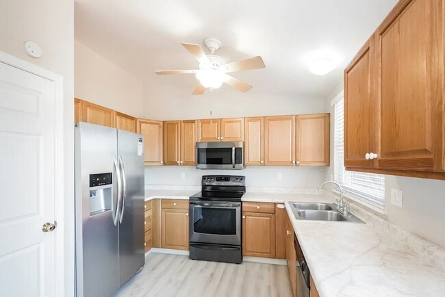 Building Photo - 19667 E Bails Pl