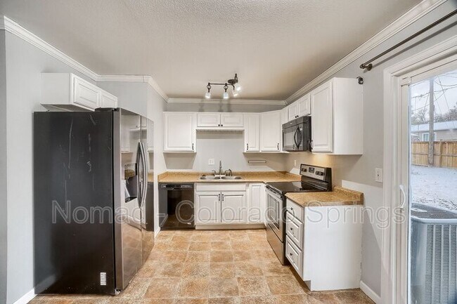 Building Photo - 1524 Maxwell St