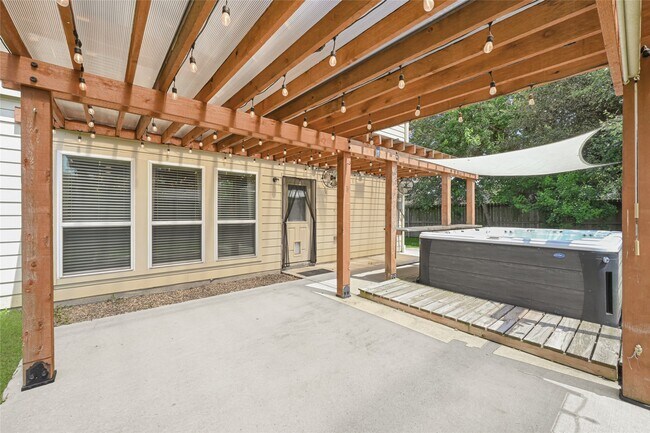 Building Photo - 29467 Iris Bloom Ct